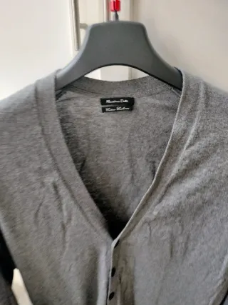 Rebeca y bufanda Massimo Dutti T. L