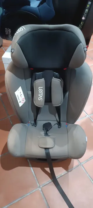 2 Sillas de coche para niños