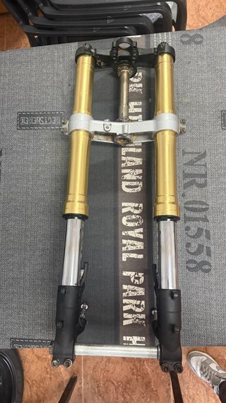 Horquillas y Tija CBR 600 RR