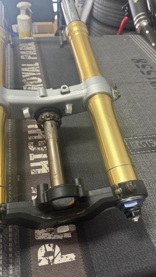 Horquillas y Tija CBR 600 RR
