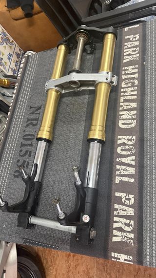 Horquillas y Tija CBR 600 RR