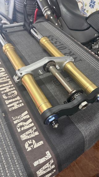 Horquillas y Tija CBR 600 RR