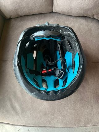 Casco de bicicleta negro