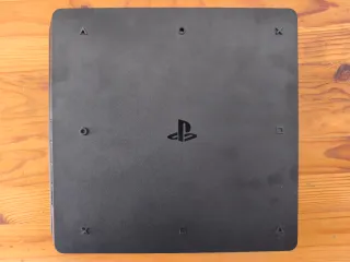 PS4 Slim 1TB Nera
