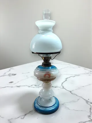 Lampada a cherosene Kosmos Brenner vetro opalino