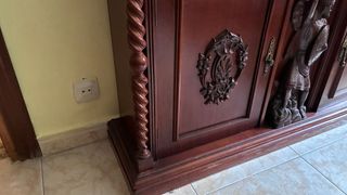 Consola clásica con tapa de mármol