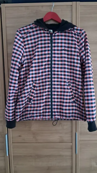 Chaqueta Roxy Mujer Cuadros. TALLA M CON GORRO