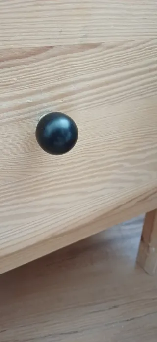 Mesita de noche Tarva madera pino