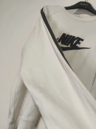 Felpa Nike bianca con logo