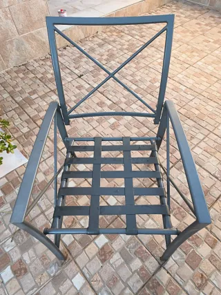 Mesa de jardín con 4 sillones