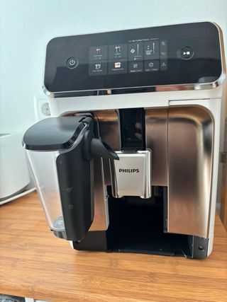 Cafetera automática Philips 2300 Series LatteGo
