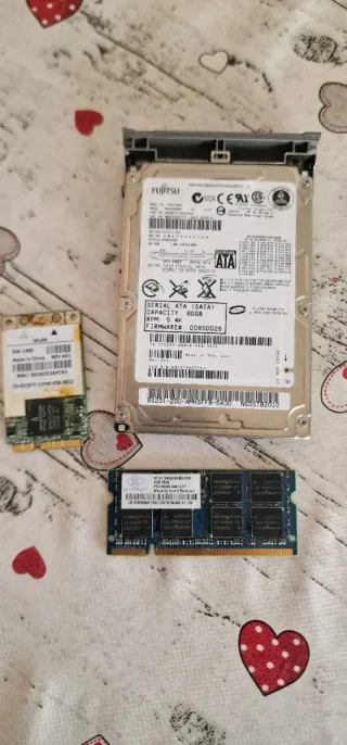 Componentes de portátil: HDD, RAM, WiFi
