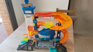 Hot Wheels City Mordisco del Tiburón Pista