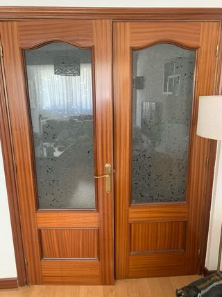 Puerta madera roble con cristal