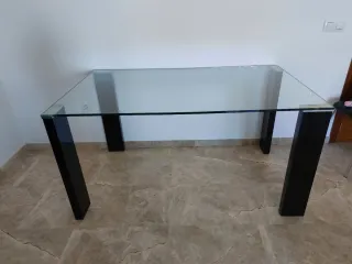 Mesa de comedor cristal y sillas