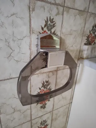 Espejo y accesorios baño metal cristal