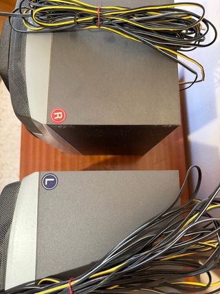 Altavoces Aiwa Gris y Negro