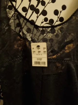 Body con reggiseno pizzo nero e oro