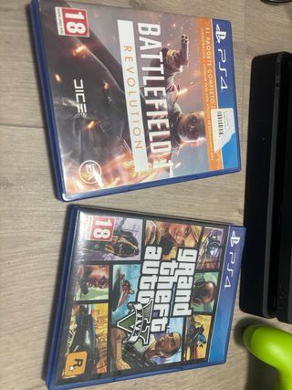 PS4 (PlayStation 4) Negra + 2 Juegos + Mando Verde