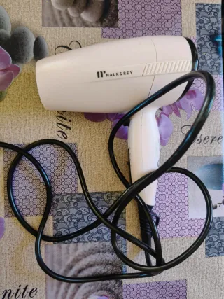 Secador de pelo Nalkerey y plancha