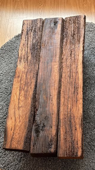 Mesa rústica de vigas centenarias de madera maciza