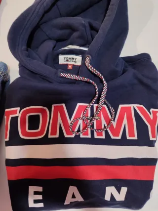 Sudaderas y chaquetas Unisex. Nike, Puma, Tommy, R