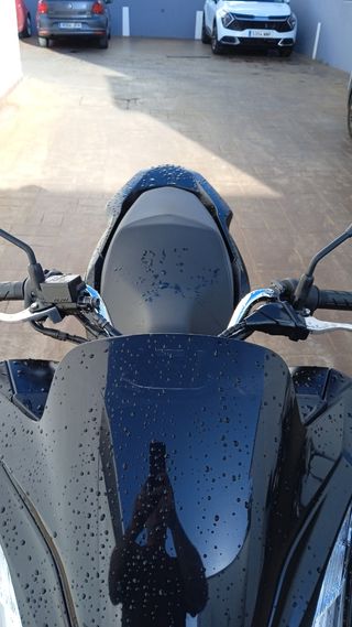 Honda PCX Negra - Muy Nueva