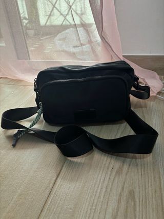 Bolso negro bandolera