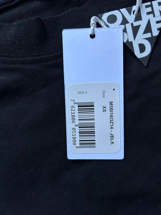 Camiseta Guess Hombre Talla XS Negra y Dorada