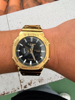 Reloj Casio G-Shock Dorado y Negro