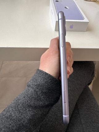 iPhone 11 128GB morado