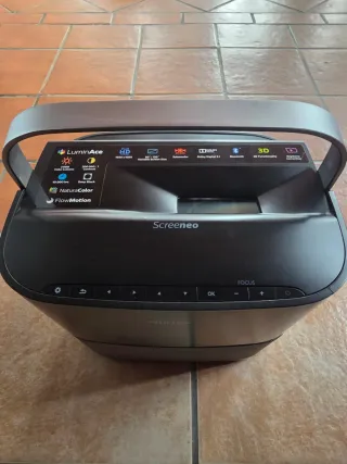 Philips Screeneo Proyector + Pantalla