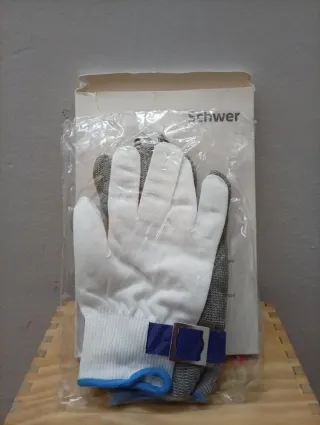 Guante Schwer resistente a cortes.