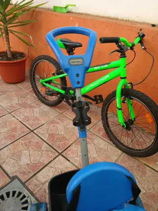 Triciclo infantil Little Tikes azul