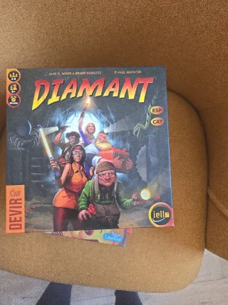 Lote 7 juegos de mesa: Trio, Diamant, Keyforge....