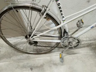Bicicleta Orbea Paseo Vintage Blanca Algún retoque