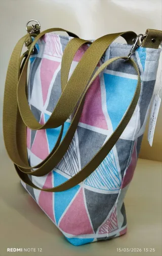 Bolso reversible estampado
