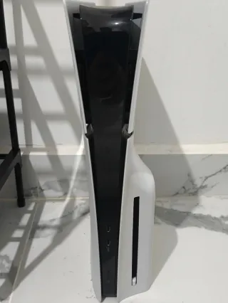 PS5 Slim 1TB con Mando y 3 Juegos