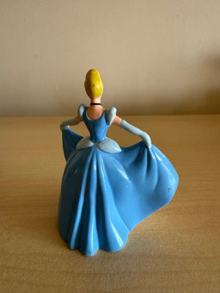 Muñeco PVC Cenicienta