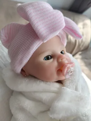 Bebé Reborn Silicona de 35 cm y 1.200 kg