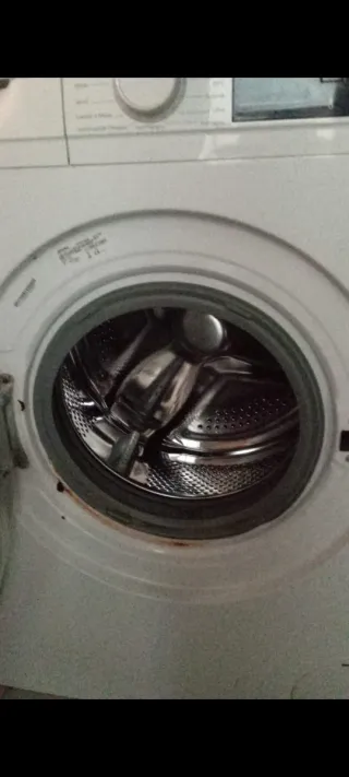 Lavadora Blanca Carga Frontal