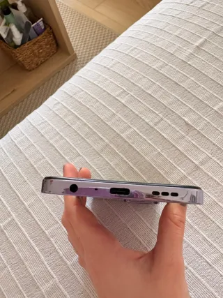 Móvil Oppo A80 5G Morado
