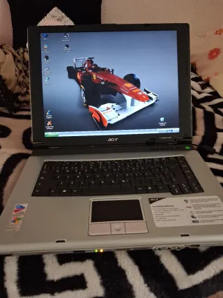 Acer TravelMate 4000 Portátil