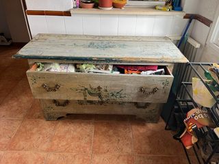 Arcón Mallorquín Antiguo