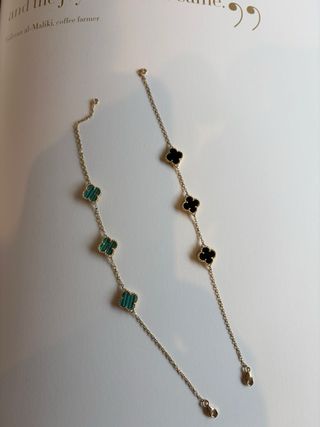 Collar trébol malquita y plata / negro