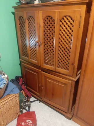 Mueble provenzal de madera