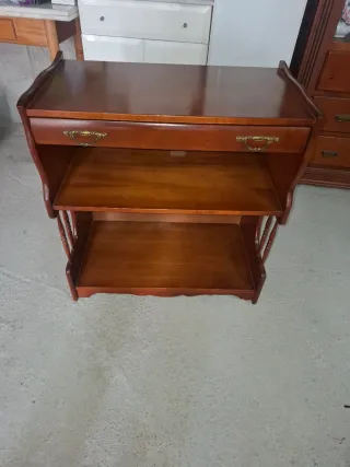 Mesa auxiliar madera