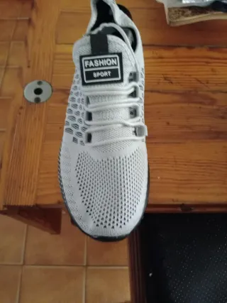 Zapatillas deportivas grises