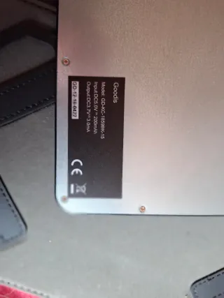 Teclado Inalámbrico Goodis con Funda Negra