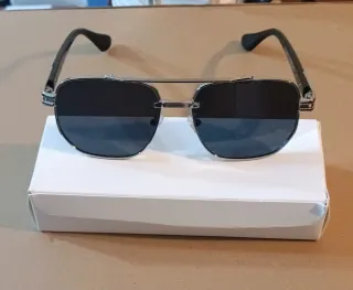 Occhiali da sole aviator argento e neri